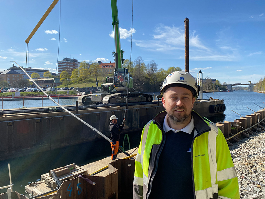 Dennis Jensen arbetar som projektchef på renoveringen av Södertälje Kanal som utförs av Aarsleff Ground Engineering AB.