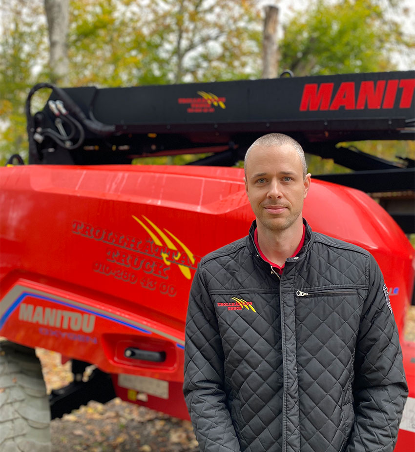 Anders Janson arbetar som liftansvarig på Trollhättans Truck AB. Företaget har cirka 20 anställda och finns i både Göteborg och Trollhättan. Eldrivna maskiner efterfrågas mer och mer säger han.